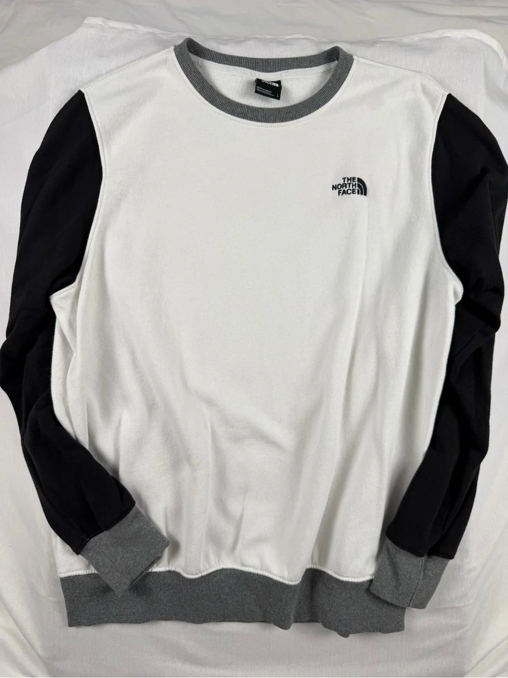 The North Face Colorblock Fleece Crewneck Sweatshirt White Black Gray Large